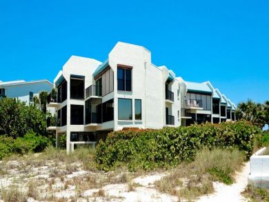 Two Bedroom Vacation Rental right on the Gulf of Mexico